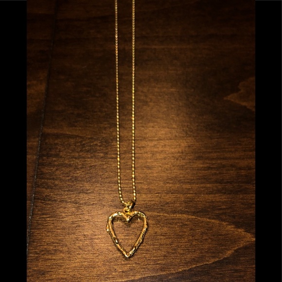 925 Heart Necklace w/ Diamond Cut Chain💛 - Picture 3 of 4